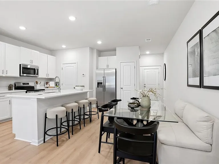 205 Harrell Way — Photo 5
