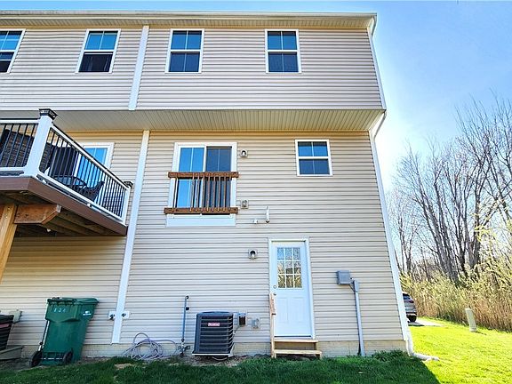 4th image of 836 Sugarberry Ct
