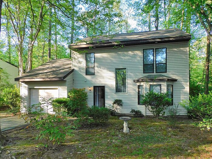 1st image of 44550 White Pine Ct