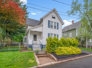 2 Cottage St, Middletown, CT 06457