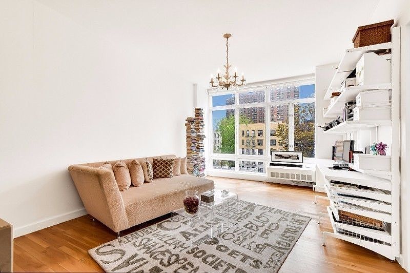 1st image of 333 E 109th St APT 5B