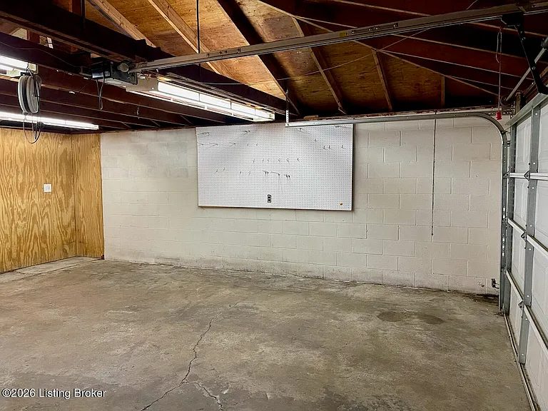 9019 Brandywyne Dr — Photo 37