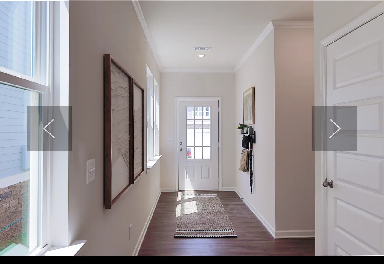 3 bed, 2.5 bath, 2290 sqft, $2,320 — Photo 4