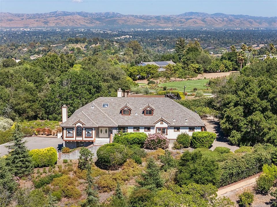 1st image of 27220 Carrington Cir
