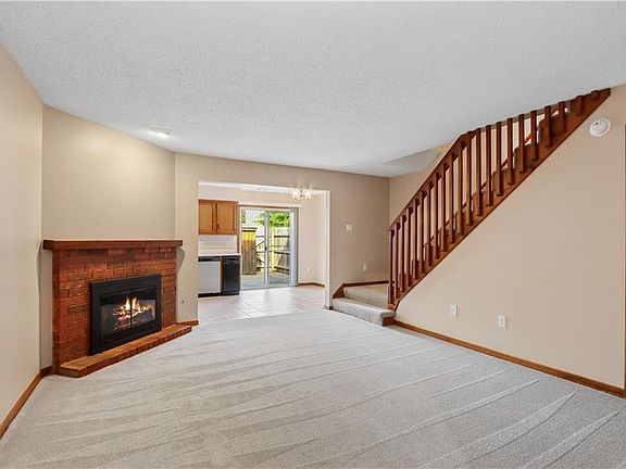 3rd image of 6635 N Cosby Ave