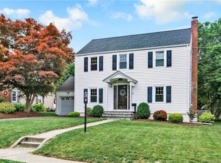 11 Pinehurst St, Trumbull, CT 06611