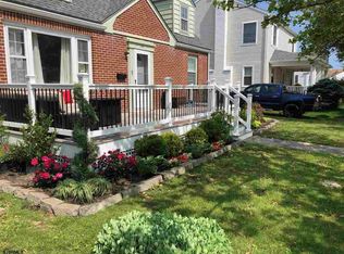 209 N Brunswick Dr, Margate, NJ 08402