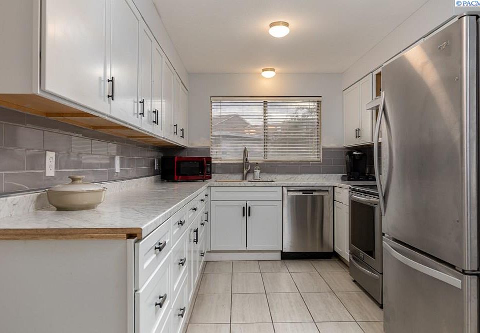 1st image of 4263 W Kennewick Ave #1
