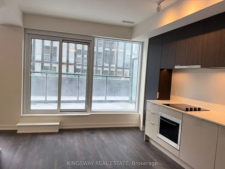 89 Church St #712 — Photo 2