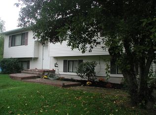 7 Crown Hill Rd, Wappingers Falls, NY 12590