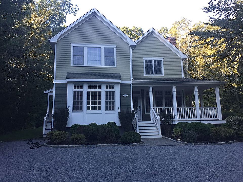 1st image of 2715 Henrys Ln