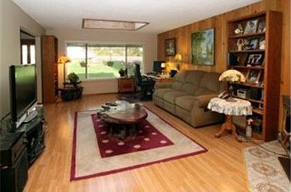 3rd image of 506 Monterey Dr