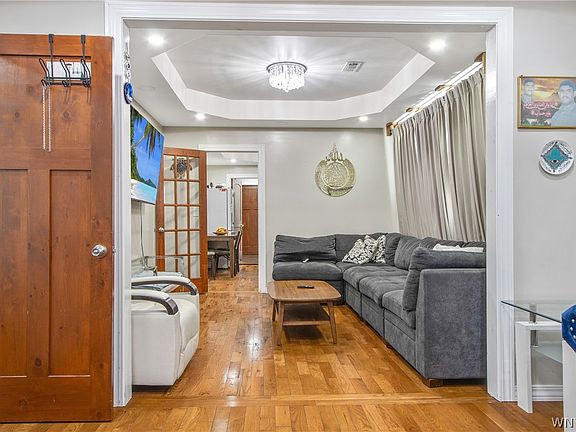 3rd image of 29 Churchill St