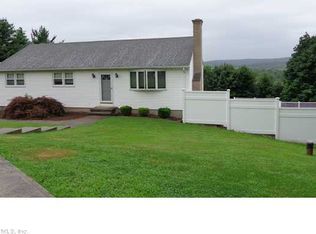 19 Ernest Dr, Durham, CT 06422