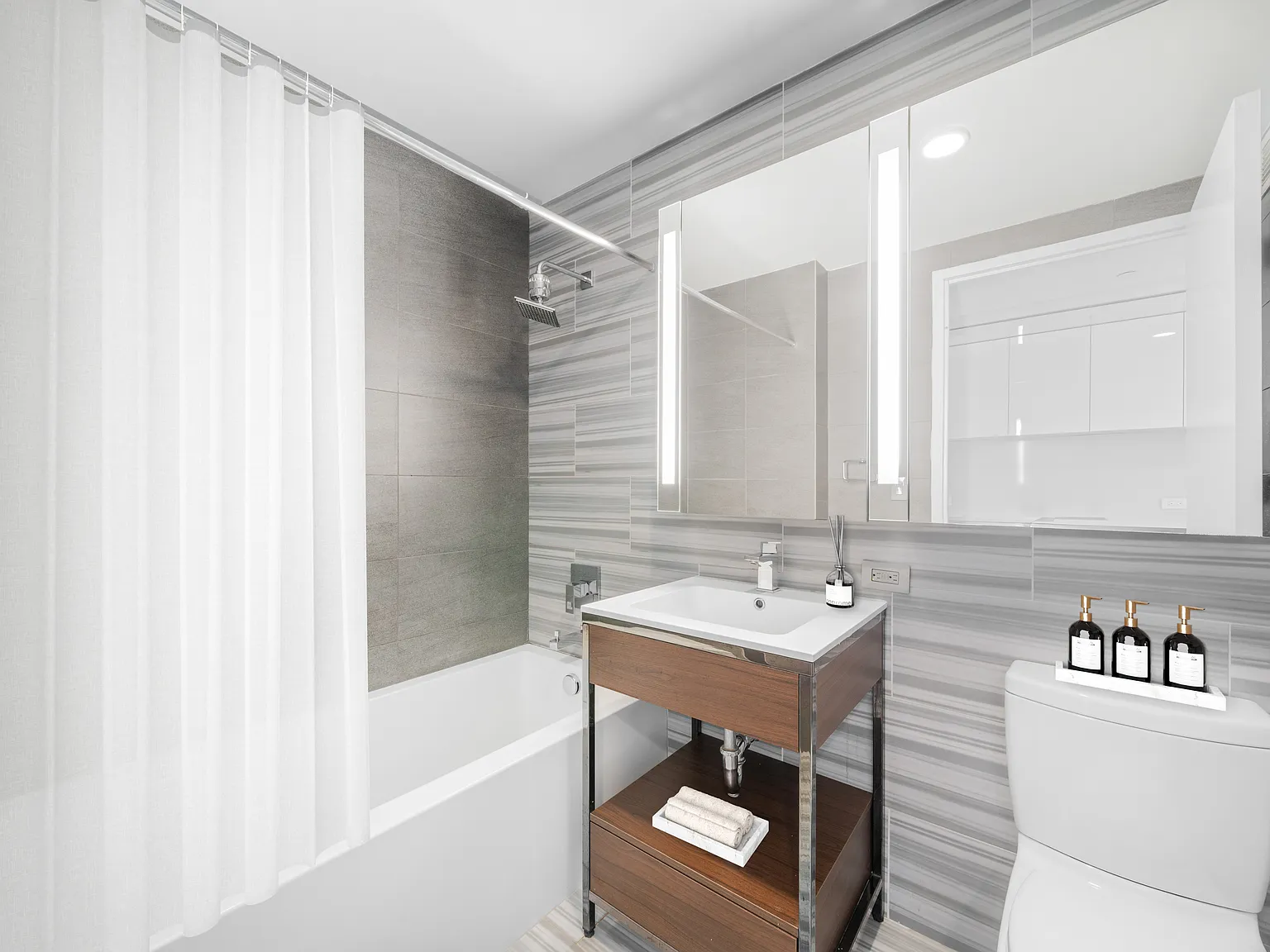 605 West 42nd Street — Photo 4