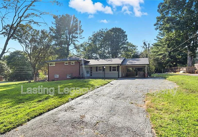 4850 Ellen Ave — Photo 1