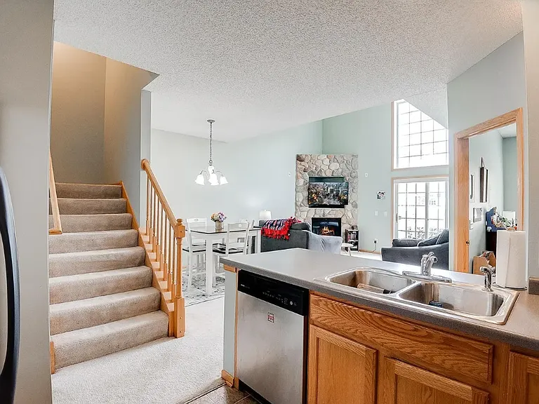 6787 Pine Crest Trl S — Photo 9