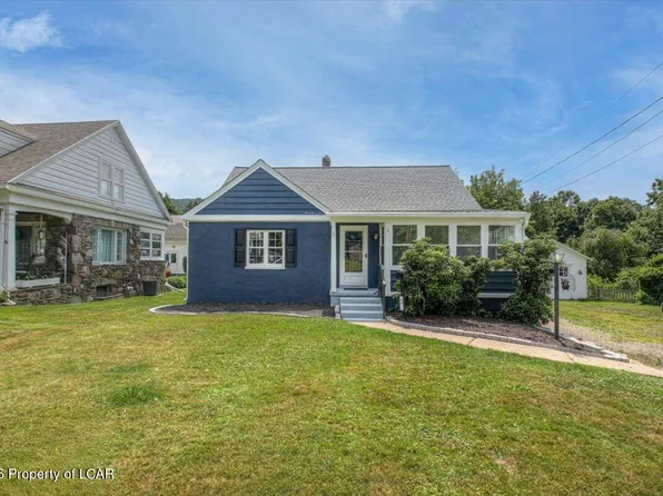 11 Harris Hill Rd, Shavertown, PA 18708