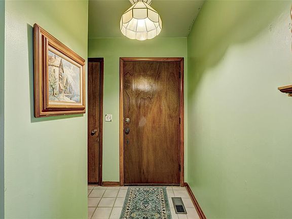 5th image of 324 Brentwood Dr