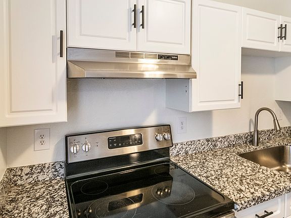2nd image of 305 N 93rd St Unit 3