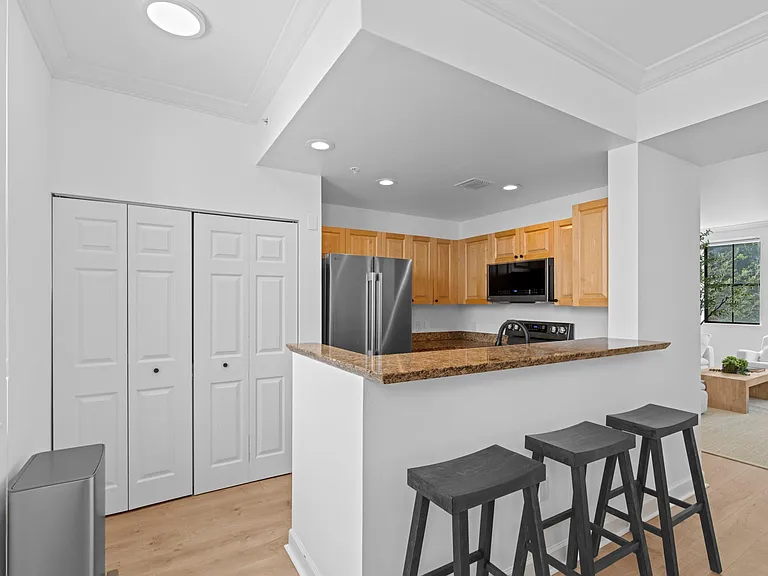 687 Hibiscus St — Photo 10