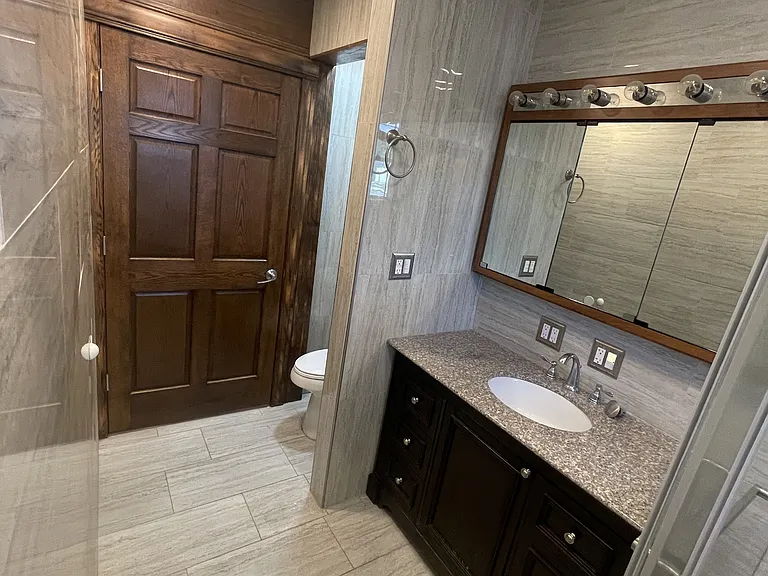 1401 S Main St #1401 — Photo 10