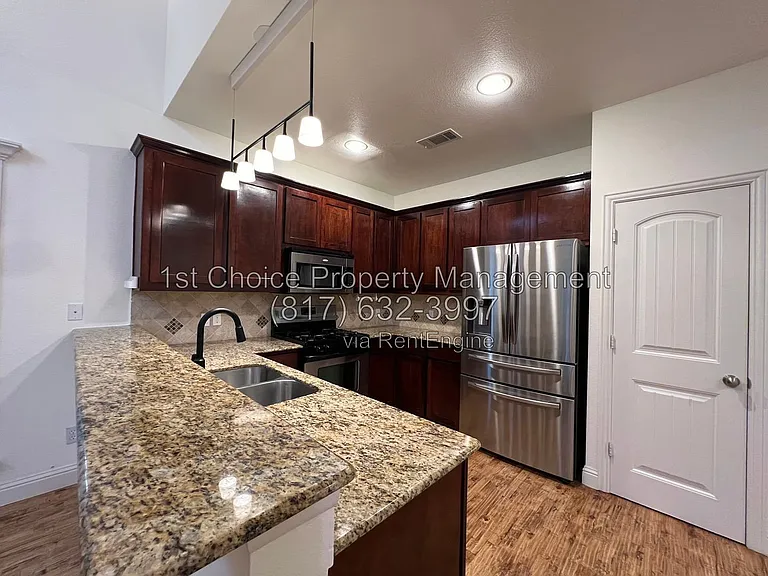 4730 Birchman Ave — Photo 15