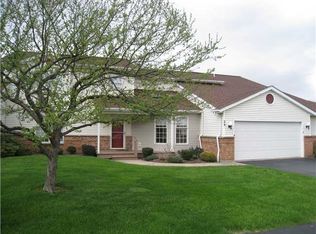 24 Southwick Dr, Orchard Park, NY 14127