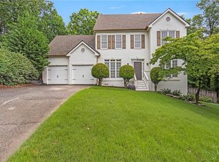 4865 Chesterfield Ct, Suwanee, GA 30024