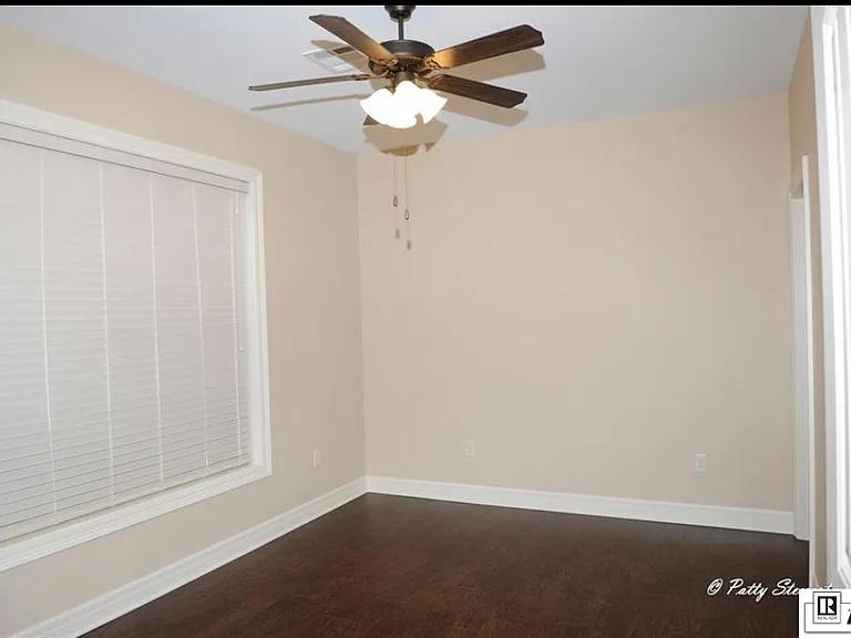 109 Claiborne St #6 — Photo 6