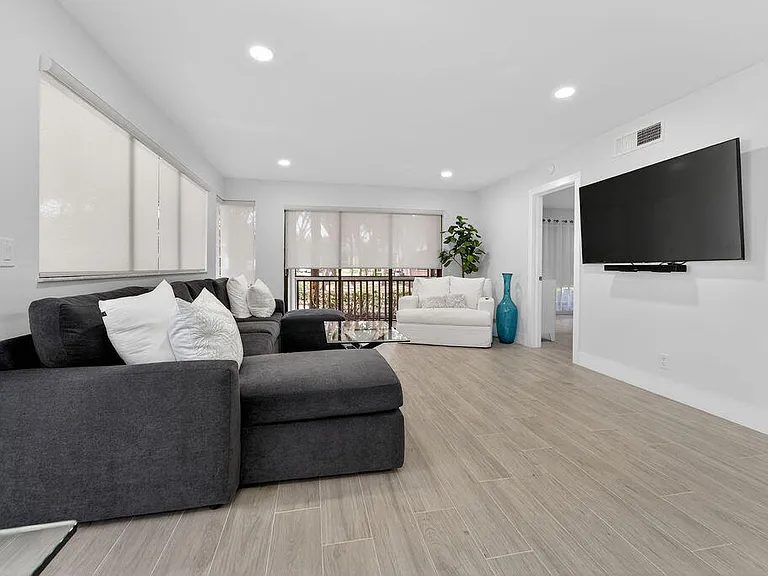 505 Brackenwood Pl — Photo 9