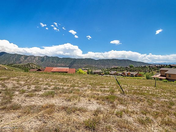 2nd image of 360 Deer Valley Dr