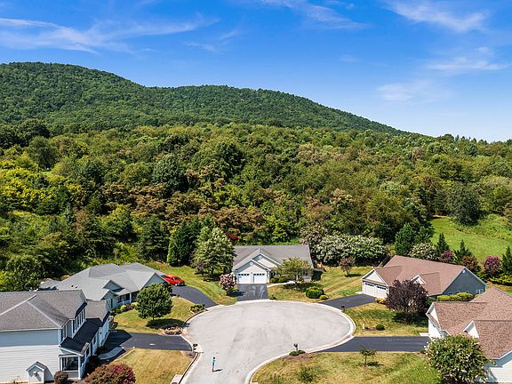 2nd image of 6028 Tolman Cir