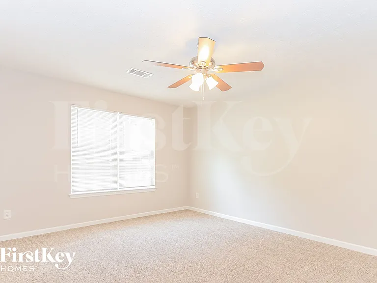 11035 Shannon Cir — Photo 8