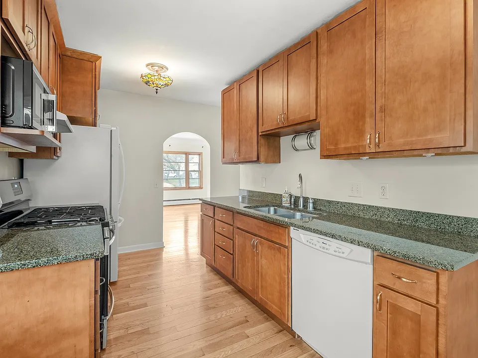 3821 Foss Rd #3