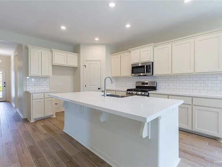 14138 Wichita Falls Ln — Photo 4