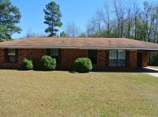 44 Ellzey Rd, Ellisville, MS 39437