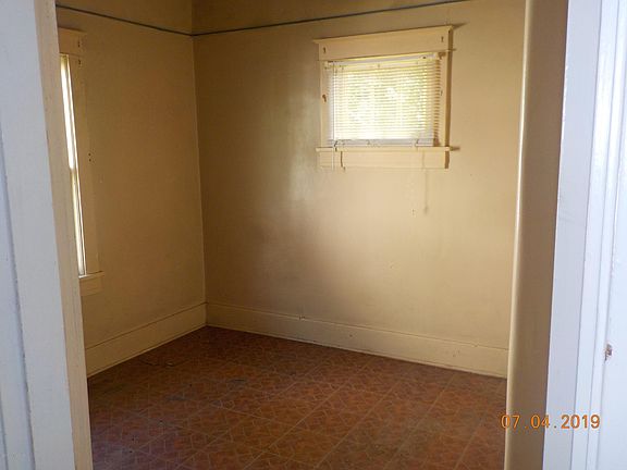 4th image of 4403 W Market St