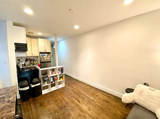 Rented by Douglas Elliman | media 15