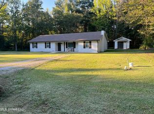 44 Spring Dove Rd, Byhalia, MS 38611