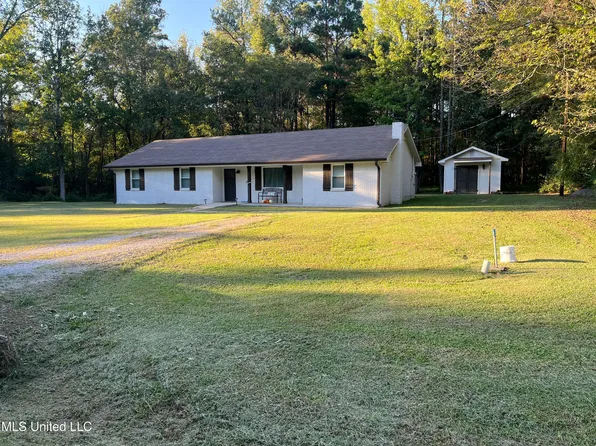 44 Spring Dove Rd, Byhalia, MS 38611
