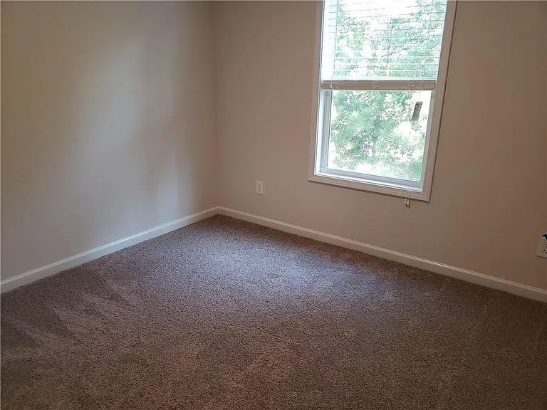 2725 Daybreak Ct — Photo 16
