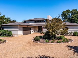 347 Old Point Rd, White Stone, VA 22578