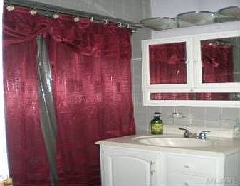 3rd image of 11716 170th St