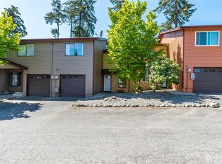 690 NW Atalanta Way APT B7, Oak Harbor, WA