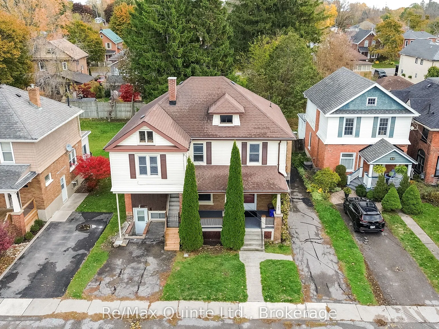 3 bed, $2,300 — Photo 1