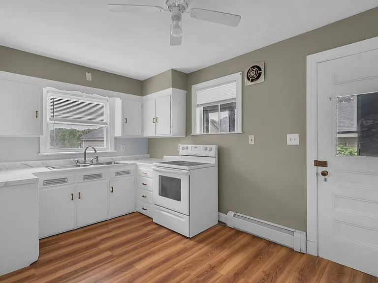 18 Division St #1 — Photo 17