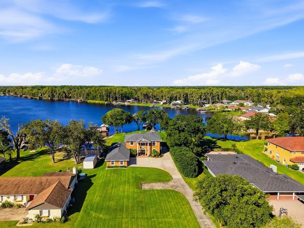 3821 Lake Padgett Dr
