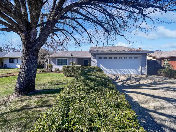 1417 Love Way, Auburn, CA 95603