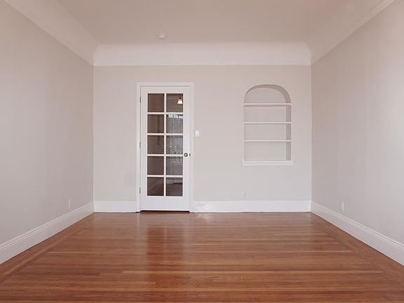 4th image of 2379 20th Ave #1